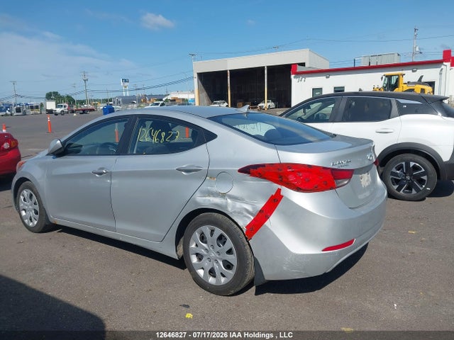 5NPDH4AE8FH563157 Hyundai ELANTRA GL