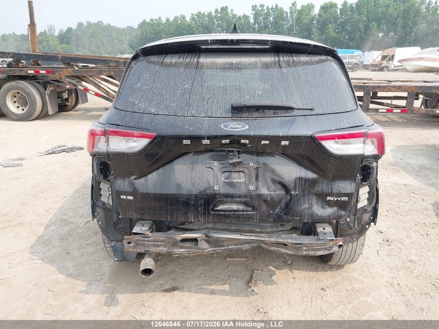 1FMCU9G61NUB38254 Ford ESCAPE SE