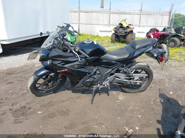 Suzuki GSX250R 2018 LC6DN11A8J1102704 Image 14