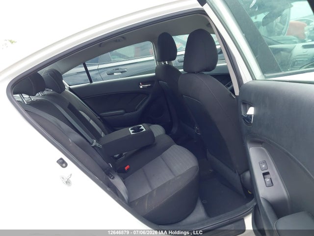 12646879 :رقم المزاد ، KNAFX4A61F5325104 vin ، 2015 Kia Forte 1.8l Lx/1.8l Lx+/lx+ Winter Edition مزاد بيع