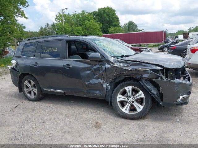 Продажа на аукционе авто 2011 Toyota Highlander V6, vin: 5TDBK3EH8BS052298, номер лота: 12646906