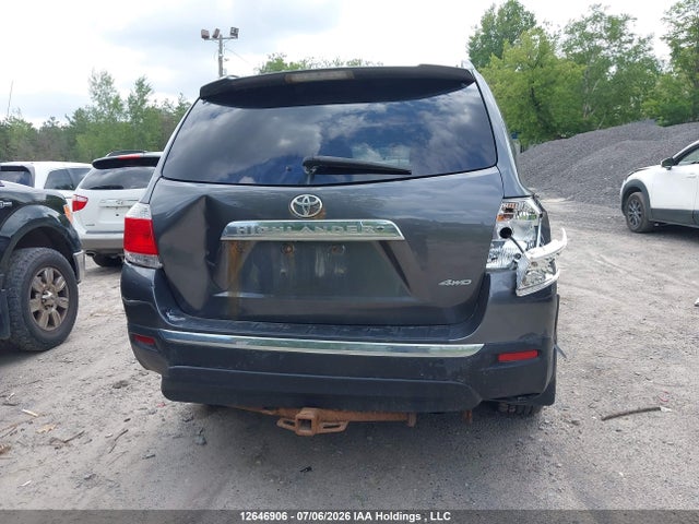 Продажа на аукционе авто 2011 Toyota Highlander V6, vin: 5TDBK3EH8BS052298, номер лота: 12646906