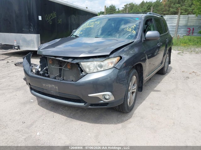 Продажа на аукционе авто 2011 Toyota Highlander V6, vin: 5TDBK3EH8BS052298, номер лота: 12646906