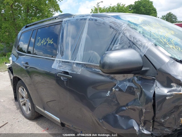 Продажа на аукционе авто 2011 Toyota Highlander V6, vin: 5TDBK3EH8BS052298, номер лота: 12646906