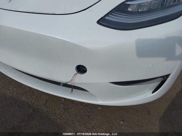 Tesla Model Y Long Range 2022 7SAYGDEE5NF510270 Image 16