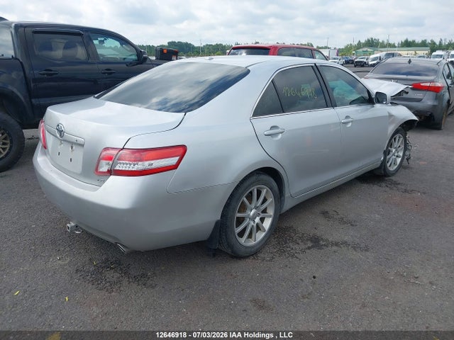 2010 Toyota Camry Se/le/xle მანქანა იყიდება აუქციონზე, vin: 4T1BF3EK3AU103437, აუქციონის ნომერი: 12646918