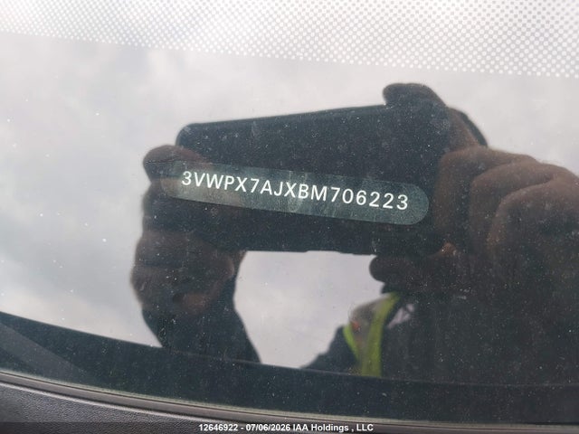 12646922 :رقم المزاد ، 3VWPX7AJXBM706223 vin ، 2011 Volkswagen Jetta S/se مزاد بيع