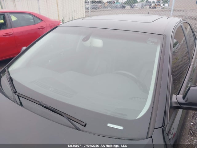 Audi A4 2.0t Komfort Plus 2015 WAUBFCFL0FN025256 Image 16