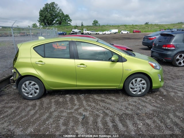 Продаж на аукціоні авто 2015 Toyota Prius C, vin: JTDKDTB32F1094990, номер лоту: 12646932