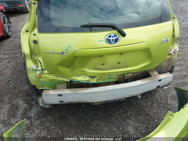 Продаж на аукціоні авто 2015 Toyota Prius C, vin: JTDKDTB32F1094990, номер лоту: 12646932