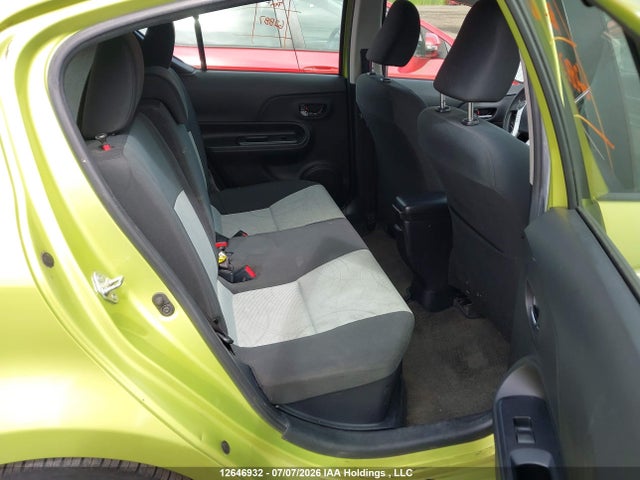 Продаж на аукціоні авто 2015 Toyota Prius C, vin: JTDKDTB32F1094990, номер лоту: 12646932