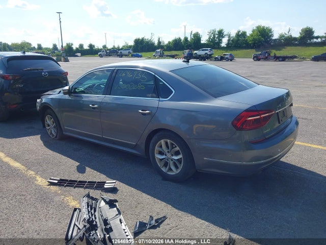 Volkswagen PASSAT S 2017 1VWAT7A34HC002080 Image 3