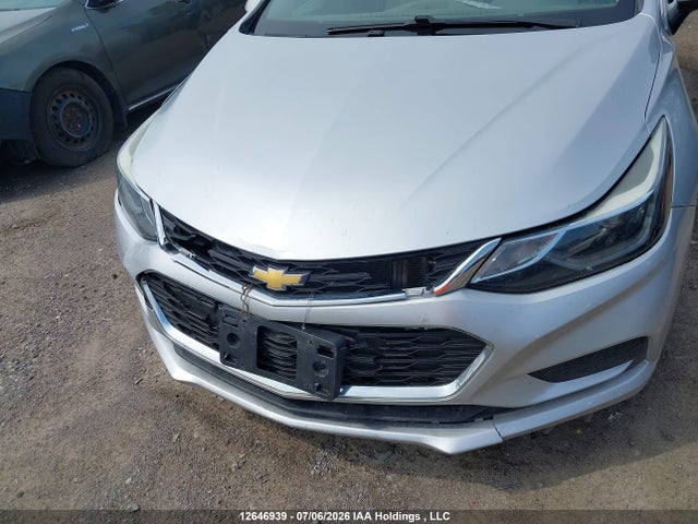 12646939 :رقم المزاد ، 1G1BE5SM4J7151299 vin ، 2018 Chevrolet Cruze Lt Auto مزاد بيع
