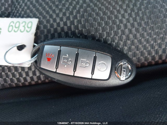 Продаж на аукціоні авто 2017 Nissan Qashqai, vin: JN1BJ1CR4HW107392, номер лоту: 12646947