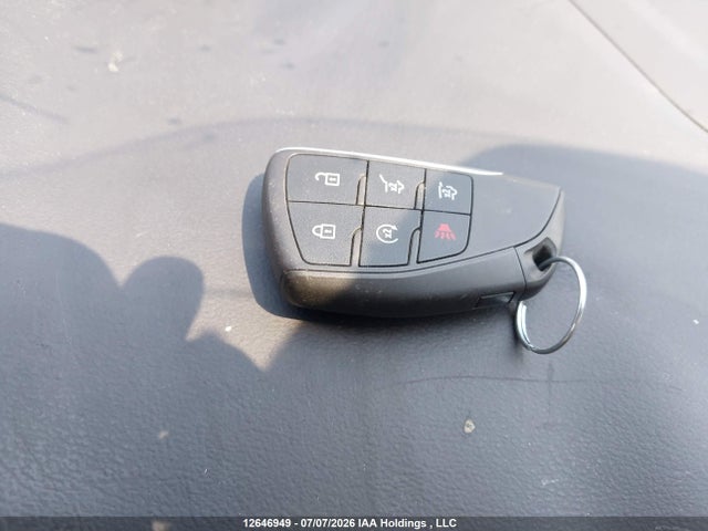 Продажа на аукционе авто 2021 Chevrolet Tahoe Z71, vin: 1GNSKPKD0MR150727, номер лота: 12646949