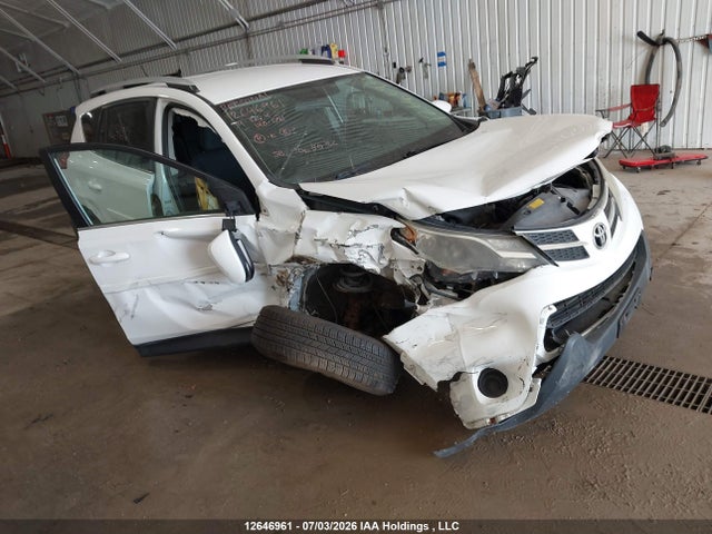 Toyota RAV4 LE 2014 2T3BFREV7EW140081 Image 1