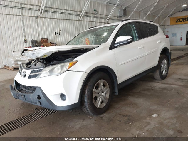 Toyota RAV4 LE 2014 2T3BFREV7EW140081 Image 2