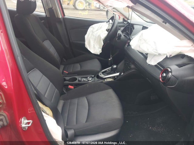 JM1DKFC73H0161042 Mazda CX-3