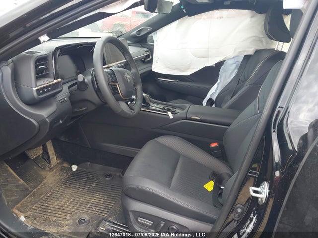 JTDACAAJ7S3035452 Toyota Crown Signia Limited