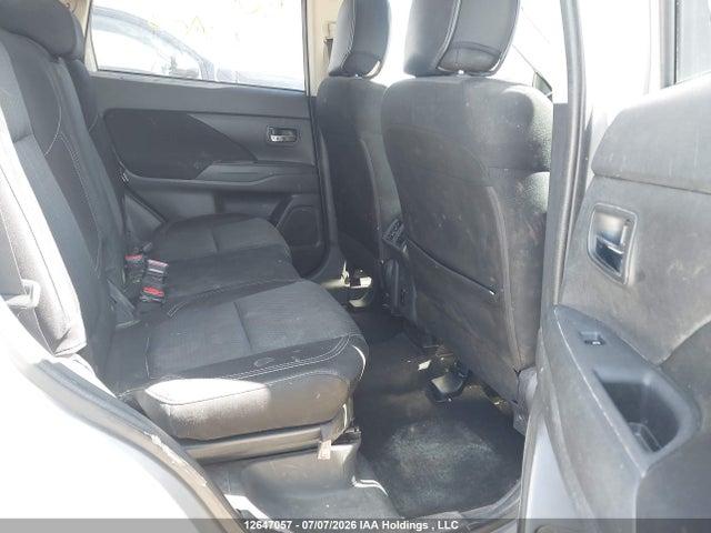 Mitsubishi Outlander Es 2020 JA4AZ2A35LZ604135 Image 8