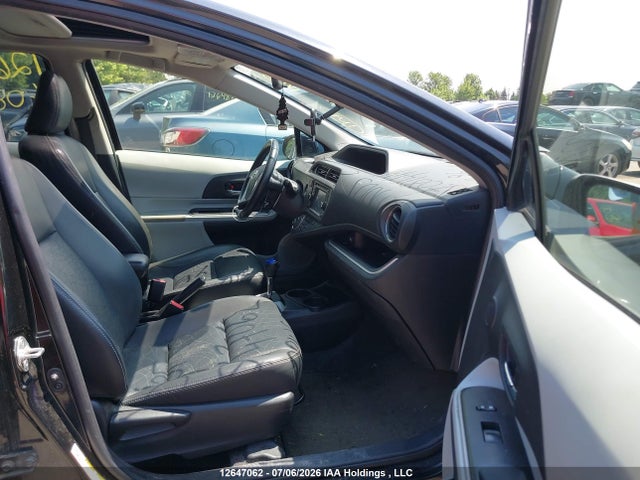 Toyota PRIUS C 2014 JTDKDTB30E1081444 Image 5