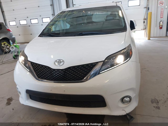 Aukcja sprzedaży 2015 Toyota Sienna Se 8 Passenger, vin: 5TDXK3DC0FS673746, numer aukcji: 12647074