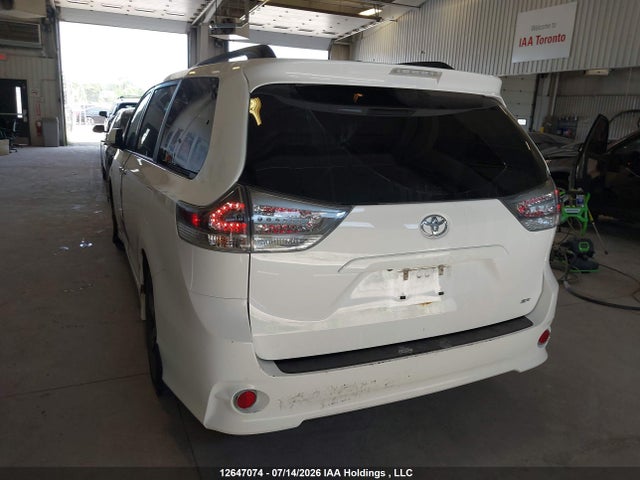 Aukcja sprzedaży 2015 Toyota Sienna Se 8 Passenger, vin: 5TDXK3DC0FS673746, numer aukcji: 12647074