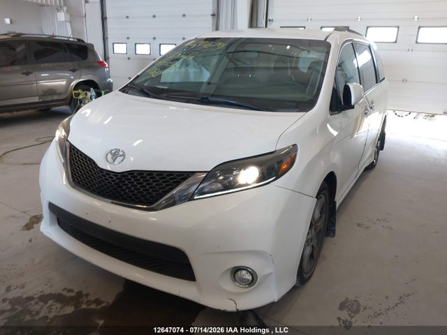 Aukcja sprzedaży 2015 Toyota Sienna Se 8 Passenger, vin: 5TDXK3DC0FS673746, numer aukcji: 12647074