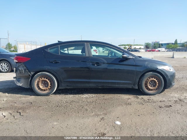 12647098 :رقم المزاد ، KMHD84LF4HU085541 vin ، 2017 Hyundai Elantra Se/value/limited مزاد بيع