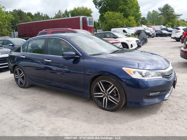 Продажа на аукционе авто 2017 Honda Accord Sport, vin: 1HGCR2F62HA811185, номер лота: 12647145