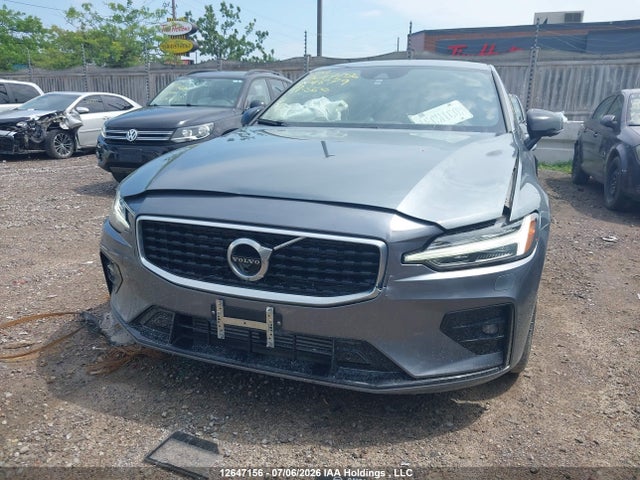7JRA22TM6KG004879 Volvo S60 T6 R-design