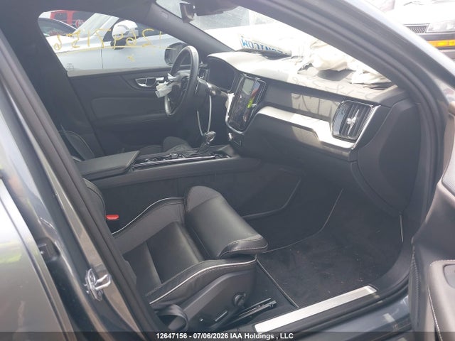 7JRA22TM6KG004879 Volvo S60 T6 R-design