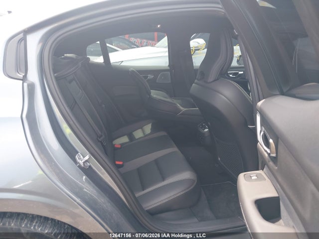 7JRA22TM6KG004879 Volvo S60 T6 R-design