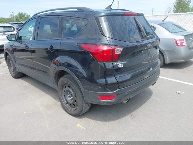 Ford ESCAPE SE 2019 1FMCU9GD4KUB72599 Image 3