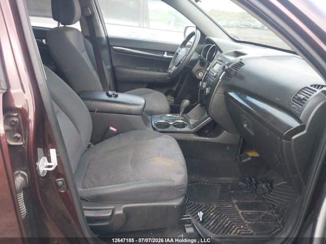 12647185 :رقم المزاد ، 5XYKT3A68DG365644 vin ، 2013 Kia Sorento Lx مزاد بيع