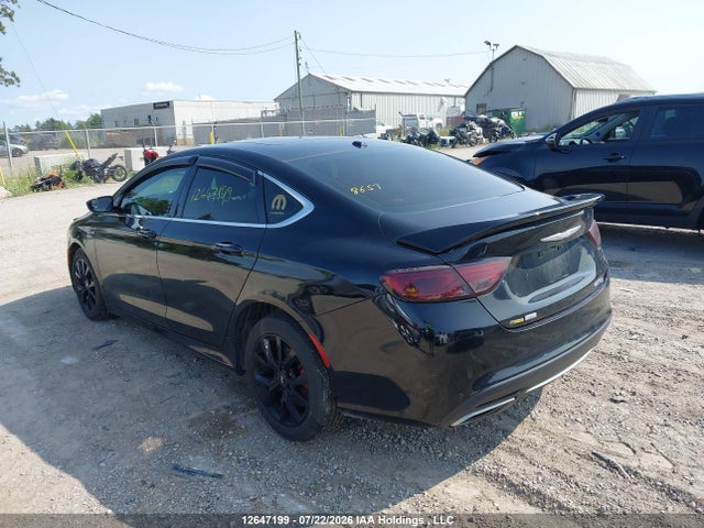 Chrysler 200 C 2015 1C3CCCCG4FN601975 Image 3