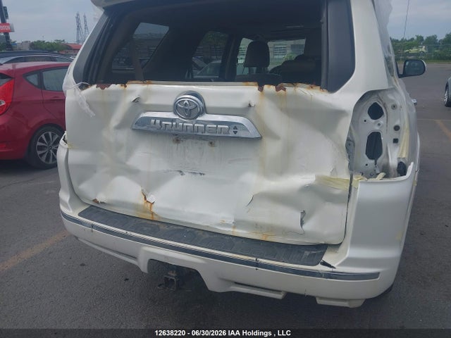 2011 Toyota 4runner Sr5 V6 მანქანა იყიდება აუქციონზე, vin: JTEBU5JR8B5044644, აუქციონის ნომერი: 12638220