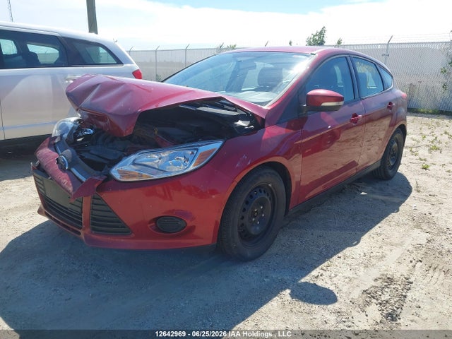 Ford FOCUS SE 2014 1FADP3K28EL120301 Image 2