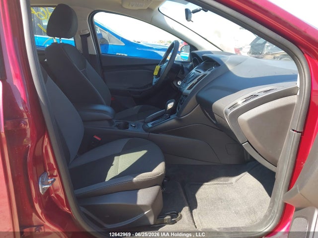 Ford FOCUS SE 2014 1FADP3K28EL120301 Image 5