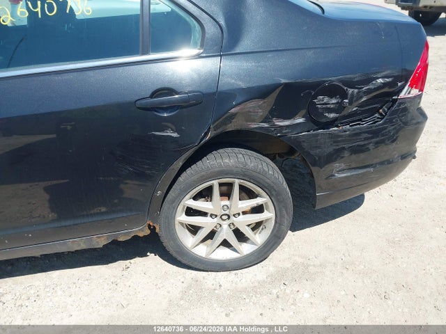 12640736 :رقم المزاد ، 3FAHP0JA7AR125638 vin ، 2010 Ford Fusion Sel مزاد بيع