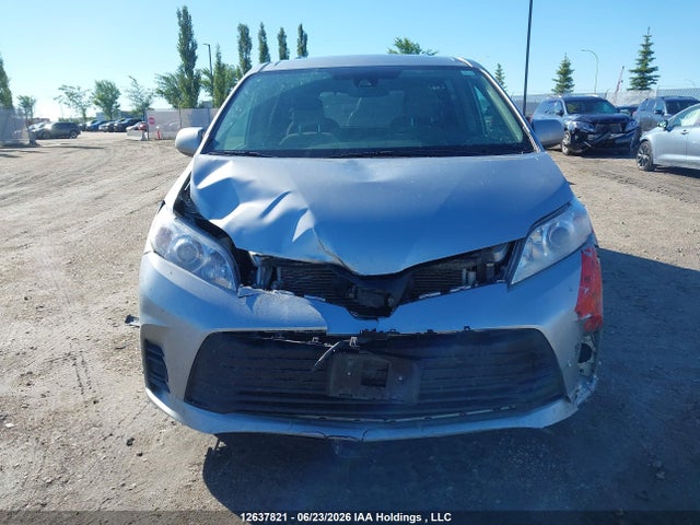 2019 Toyota Sienna Le 7-passenger მანქანა იყიდება აუქციონზე, vin: 5TDJZ3DC8KS213889, აუქციონის ნომერი: 12637821