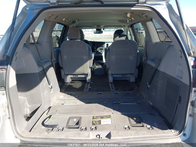 2019 Toyota Sienna Le 7-passenger მანქანა იყიდება აუქციონზე, vin: 5TDJZ3DC8KS213889, აუქციონის ნომერი: 12637821