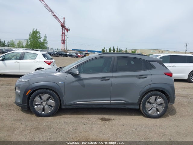 2020 Hyundai Kona Electric Ultimate მანქანა იყიდება აუქციონზე, vin: KM8K33AG2LU084201, აუქციონის ნომერი: 12634239