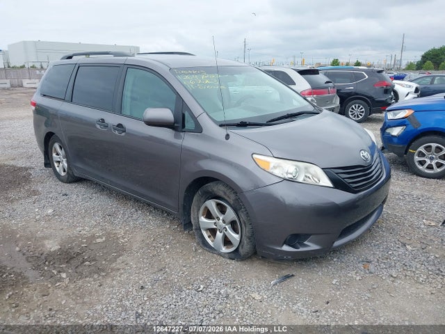 Продаж на аукціоні авто 2011 Toyota Sienna, vin: 5TDZK3DC3BS067263, номер лоту: 12647227