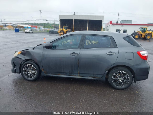 12641410 :رقم المزاد ، 2T1KU4EE2BC564041 vin ، 2011 Toyota Matrix مزاد بيع