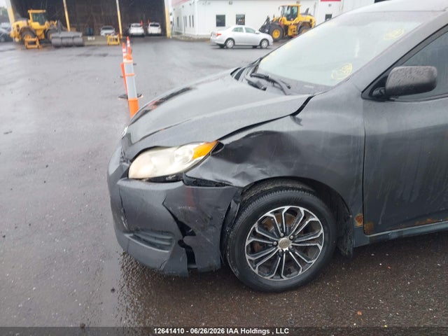 12641410 :رقم المزاد ، 2T1KU4EE2BC564041 vin ، 2011 Toyota Matrix مزاد بيع