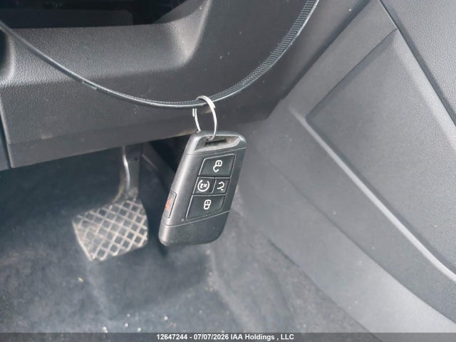 3VV2B7AX3NM125510 Volkswagen TIGUAN SE
