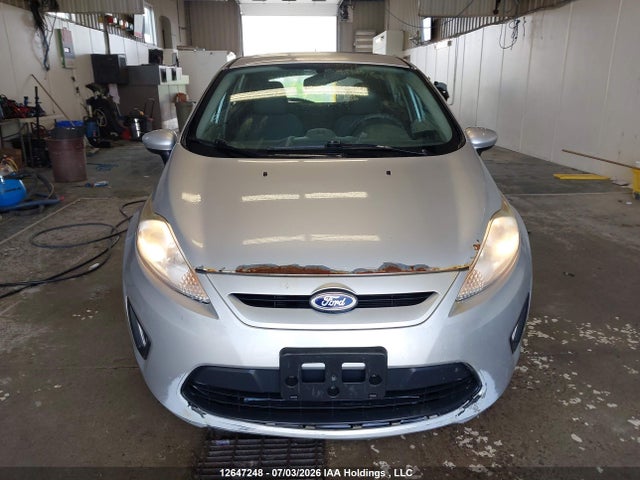 12647248 :رقم المزاد ، 3FADP4EJXDM211253 vin ، 2013 Ford Fiesta Se مزاد بيع