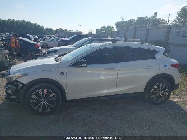 Продажа на аукционе авто 2017 Infiniti Qx30, vin: SJKCH5CR0HA019664, номер лота: 12647254