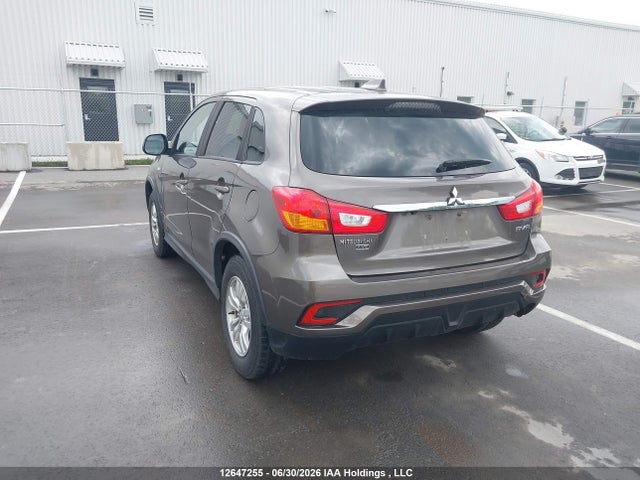 12647255 :رقم المزاد ، JA4AJ3AU0KU605310 vin ، 2019 Mitsubishi Rvr Se مزاد بيع